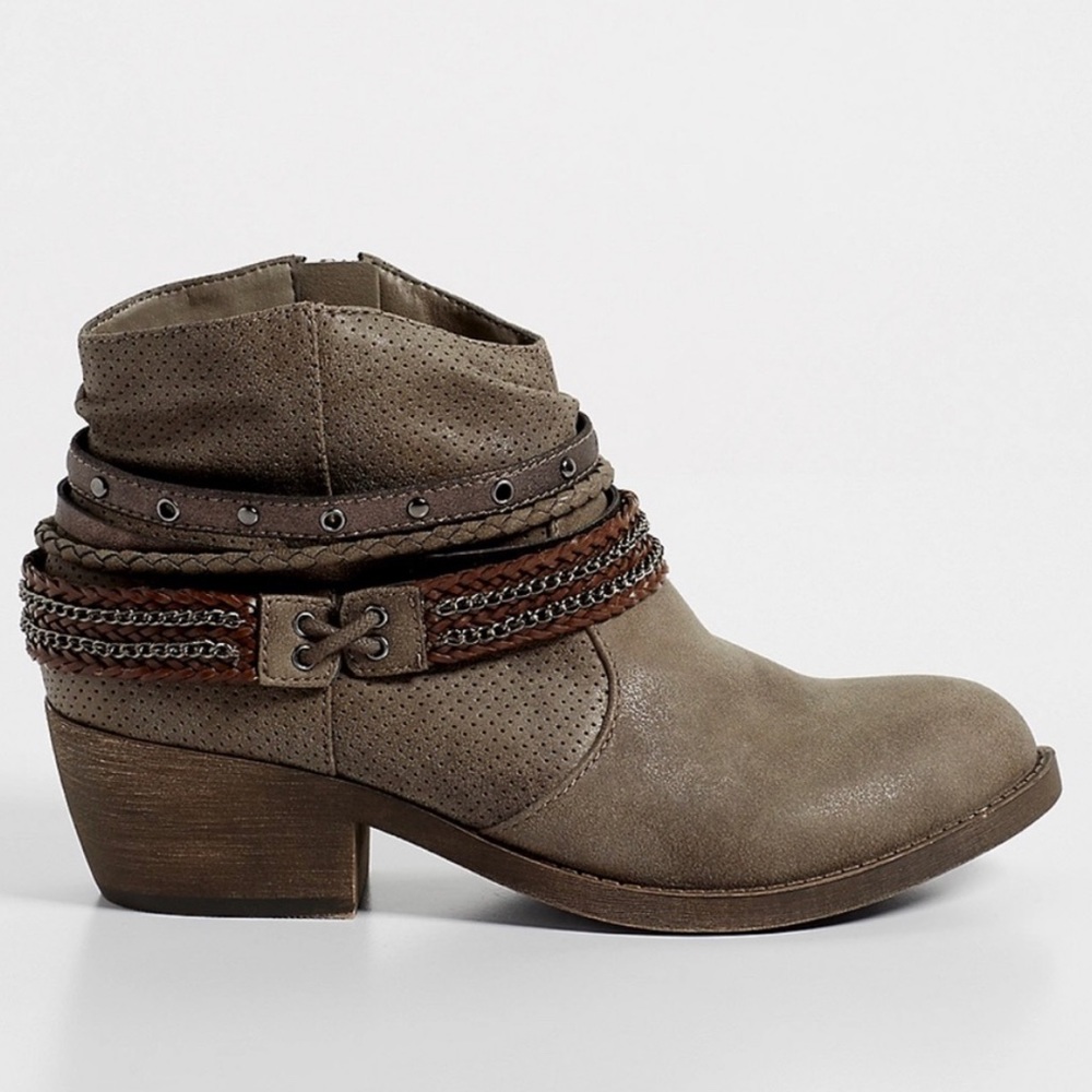 Maurices Cassie western boot size 11 Womens